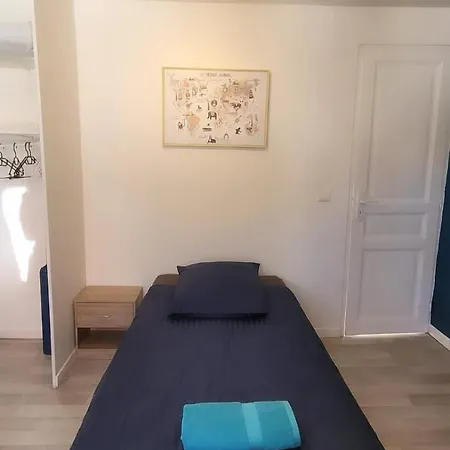 T3 Renove En Face Des Thermes Néris-les-Bains