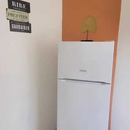 شقة T3 Renove En Face Des Thermes Néris-les-Bains