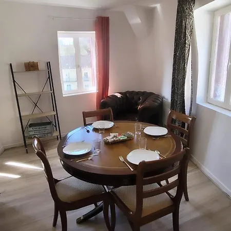 T3 Renove En Face Des Thermes