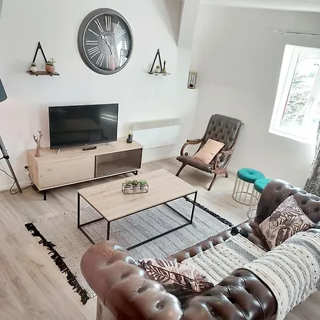 شقة T3 Renove En Face Des Thermes Néris-les-Bains